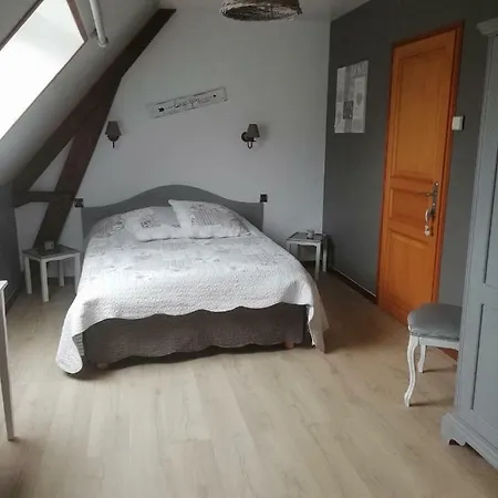 La Ferme Du Guindal Pensión